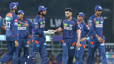 LSG vs KKR: लखनऊ सुपर जायंट्स ने कोलकाता के खिलाफ उतारे 13 खिलाड़ी, IPL में दूसरी बार हुई ऐसी घटना, जानिए क्यों जीत के बाद जश्न मनाते लखनऊ सुपर जायंट्स के खिलाड़ी