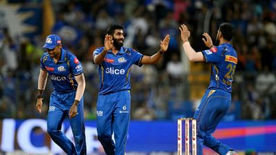 T20 World Cup 2024 के लिए जसप्रीत बुमराह को क्या रेस्ट देगी मुंबई इंडियंस, कोच कायरन पोलार्ड ने दी बड़ी अपडेट आईपीएल 2024 में एक मैच के दौरान विकेट लेने के बाद जसप्रीत बुमराह