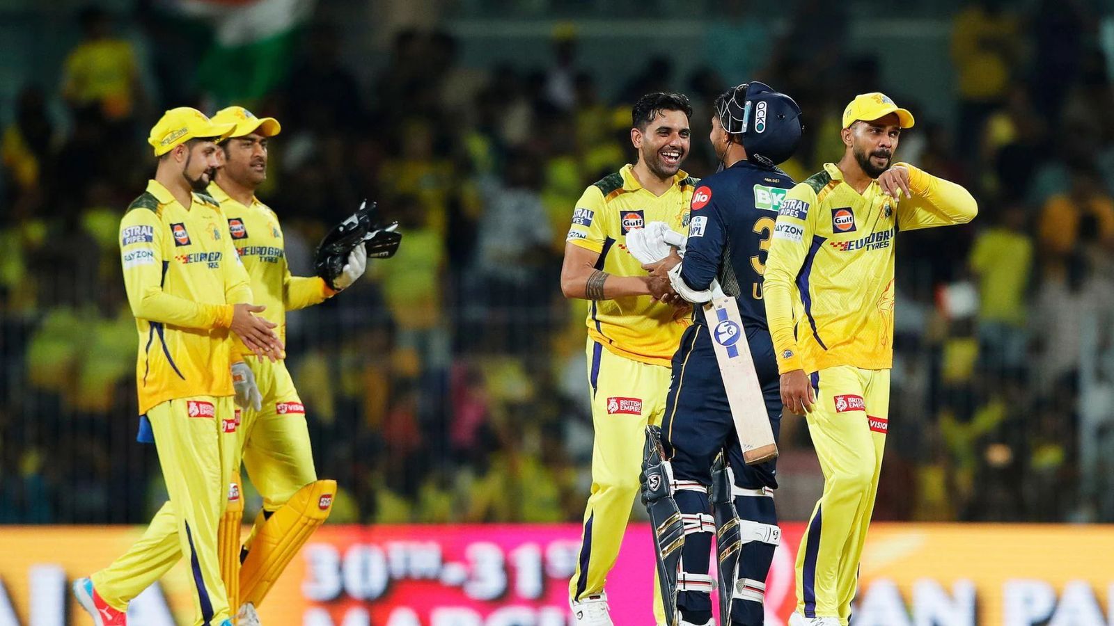 GT vs CSK: चेन्नई ने टॉस जीतकर ली बॉलिंग, टीम में आया कमाल का कीवी खिलाड़ी, गुजरात में दो बदलाव, देखिए Playing XI GT vs CSK: चेन्नई ने टॉस जीतकर ली बॉलिंग, टीम में आया कमाल का कीवी खिलाड़ी, गुजरात में दो बदलाव, देखिए Playing XI