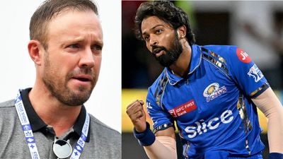 'हार्दिक पंड्या की कप्तानी अहंकार से भरी',  MI के कप्तान को लताड़ते हुए बोले डिविलियर्स- वो खुद को बहादुर दिखाने की कोशिश करते हैं, हमेशा सीना तान के... डिविलियर्स का कहना है कि पंड्या को शेखी बघारने की जरूरत नहीं है