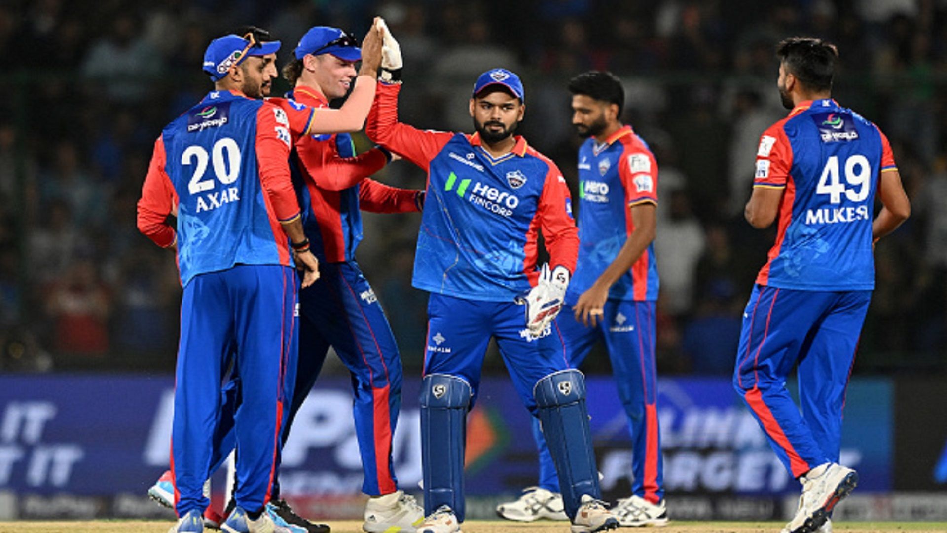 Rishabh Pant Suspended: ऋषभ पंत के सस्पेंड होने के बाद ये तीन खिलाड़ी बन सकते हैं दिल्ली कैपिटल्स के कप्तान ऋषभ पंत एक मैच के लिए सस्पेंड