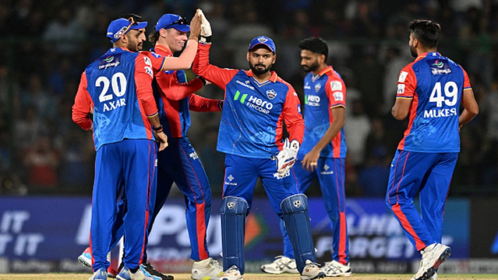 Rishabh Pant Suspended: ऋषभ पंत के सस्पेंड होने के बाद ये तीन खिलाड़ी बन सकते हैं दिल्ली कैपिटल्स के कप्तान Rishabh Pant Suspended: ऋषभ पंत के सस्पेंड होने के बाद ये तीन खिलाड़ी बन सकते हैं दिल्ली कैपिटल्स के कप्तान