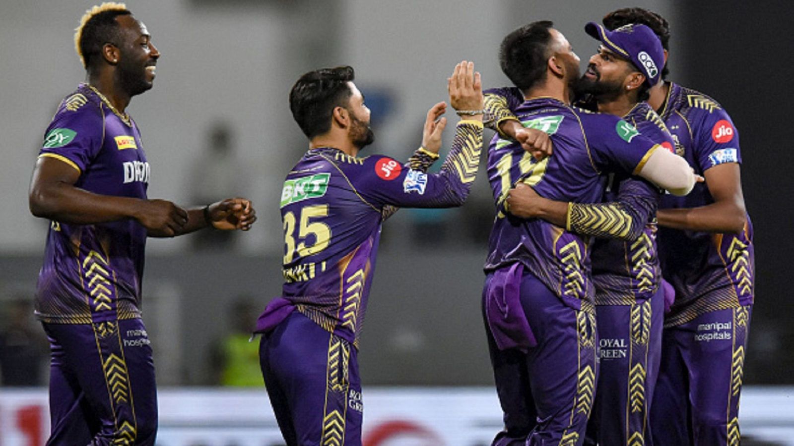 IPL 2024: KKR के बल्लेबाज के खिलाफ बीसीसीआई का बड़ा एक्शन, जीत के बाद स्टार खिलाड़ी को मिली सजा IPL 2024: KKR के बल्लेबाज के खिलाफ बीसीसीआई का बड़ा एक्शन, जीत के बाद स्टार खिलाड़ी को मिली सजा