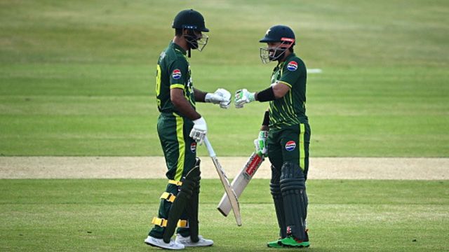 IRE vs PAK, T20I : पाकिस्तान ने आयरलैंड से लिया पिछली हार का बदला, रिजवान और फखर जमां ने 194 के टारगेट का बनाया खिलौना आयरलैंड के खिलाफ मैच के दौरान पाकिस्तान के फखर जमां और रिजवान