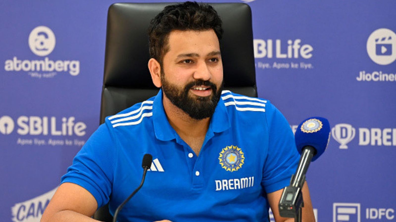 'रोहित शर्मा 50 साल की उम्र तक खेल सकते हैं क्रिकेट', युवराज सिंह के पिता योगराज ने BCCI को सलाह देते हुए क्यों कहा ऐसा ? 'रोहित शर्मा 50 साल की उम्र तक खेल सकते हैं क्रिकेट', युवराज सिंह के पिता योगराज ने BCCI को सलाह देते हुए क्यों कहा ऐसा ?