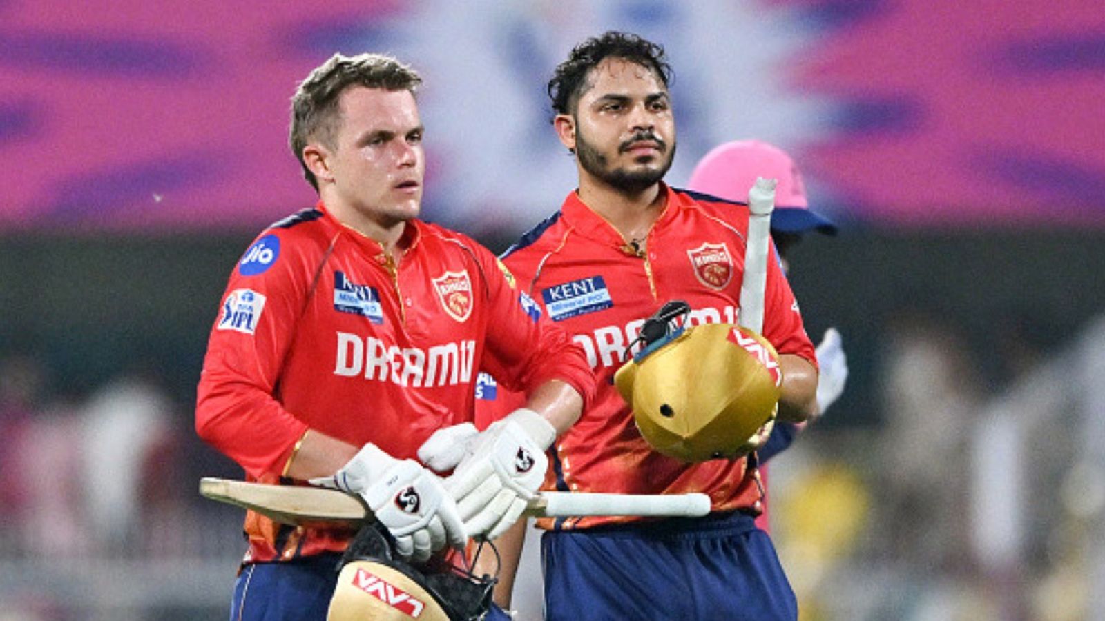 RR vs PBKS : राजस्थान पर जीत के बाद पंजाब को लगा तगड़ा झटका, कप्तान सैम करन सहित दो खिलाड़ी लौटे घर, जानें क्या है मामला ? RR vs PBKS : राजस्थान पर जीत के बाद पंजाब को लगा तगड़ा झटका, कप्तान सैम करन सहित दो खिलाड़ी लौटे घर, जानें क्या है मामला ?