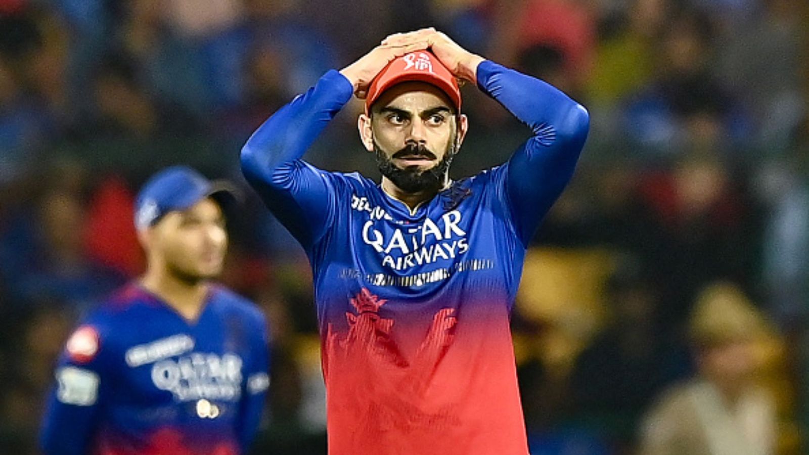 Virat Kohli Heart Break : विराट कोहली के दिल का दर्द चेन्नई के खिलाफ मैच से पहले आया बाहर, कहा - साल 2016 में मैंने खुद को कमरे में बंद... Virat Kohli Heart Break : विराट कोहली के दिल का दर्द चेन्नई के खिलाफ मैच से पहले आया बाहर, कहा - साल 2016 में मैंने खुद को कमरे में बंद...