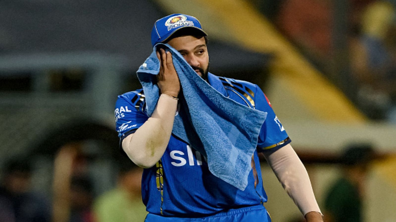 रोहित शर्मा ने ऑडियो क्लिप वायरल करने के लिए ब्रॉडकास्टर पर लगाए थे बड़े आरोप, अब कंपनी ने तोड़ी चुप्पी, कहा- हम खिलाड़ियों... रोहित शर्मा ने ऑडियो क्लिप वायरल करने के लिए ब्रॉडकास्टर पर लगाए थे बड़े आरोप, अब कंपनी ने तोड़ी चुप्पी, कहा- हम खिलाड़ियों...