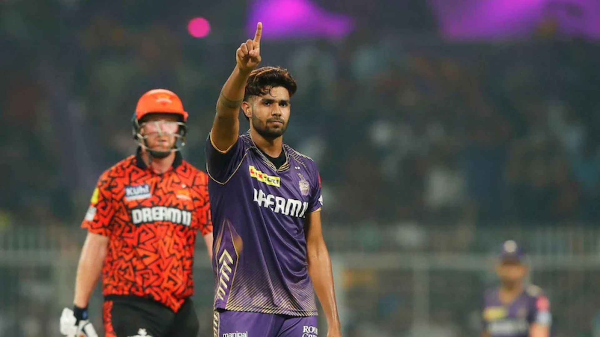 KKR vs SRH Qualifier 1 में कैसा रहेगा मौसम का हाल, बारिश से रद्द हुआ मैच तो कौन बनेगा विजेता?