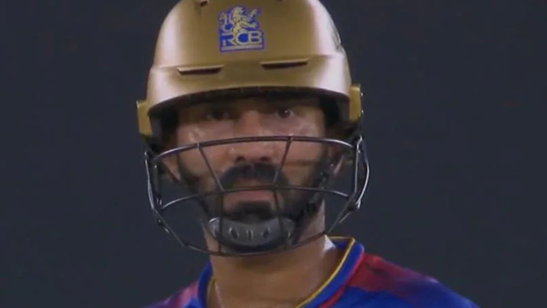 Dinesh Karthik Controversy: नॉट आउट देने पर थर्ड अंपायर को दिग्गजों ने कोसा, पठान-जाफर से लेकर माइकल वॉन ने उठाए सवाल