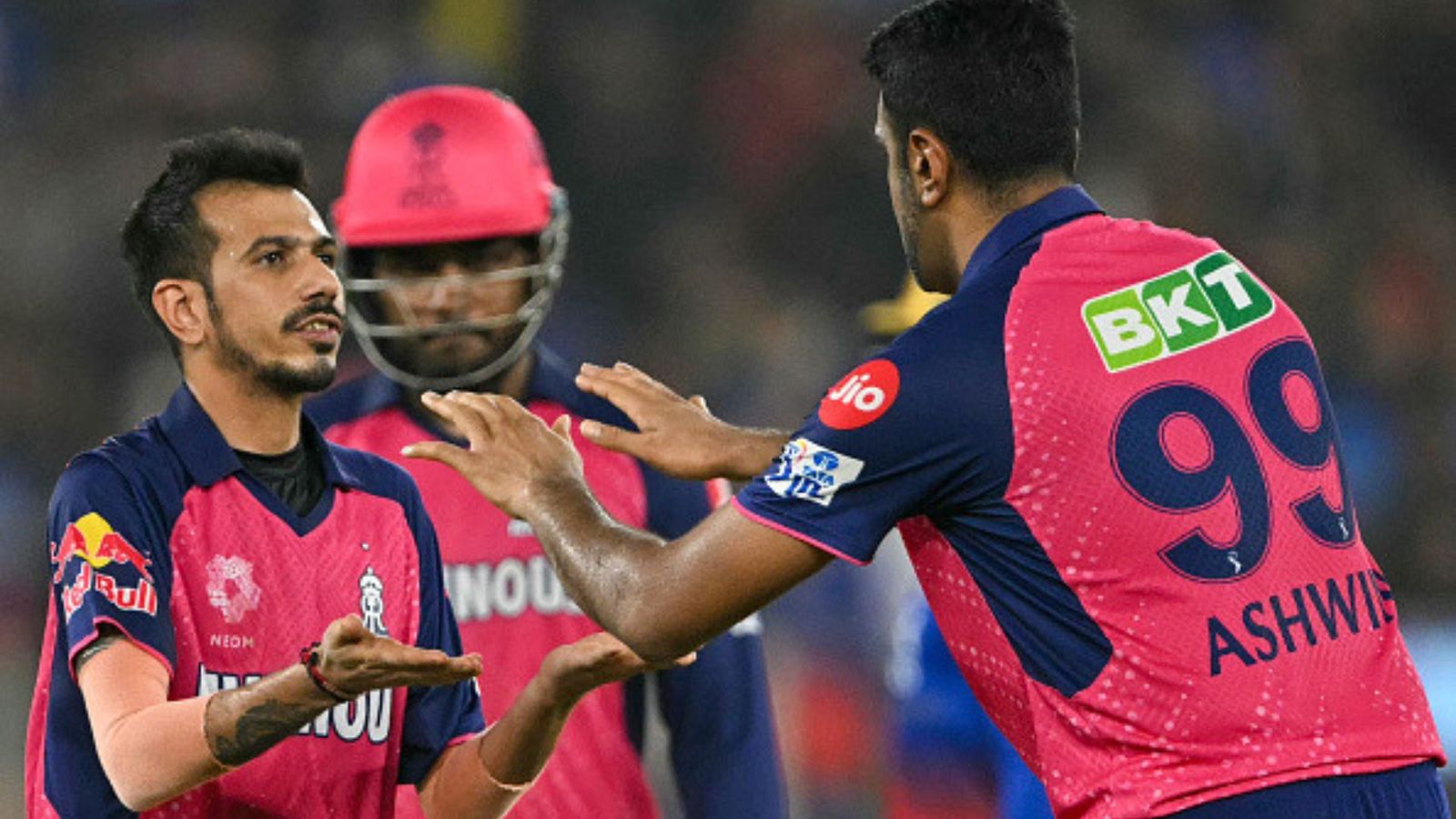 RCB का सपना तोड़ने के बाद राजस्थान के खिलाड़ी का बड़ा खुलासा, कहा- मेरा शरीर हिल नहीं रहा था, मुझे चोट लगी थी RCB का सपना तोड़ने के बाद राजस्थान के खिलाड़ी का बड़ा खुलासा, कहा- मेरा शरीर हिल नहीं रहा था, मुझे चोट लगी थी