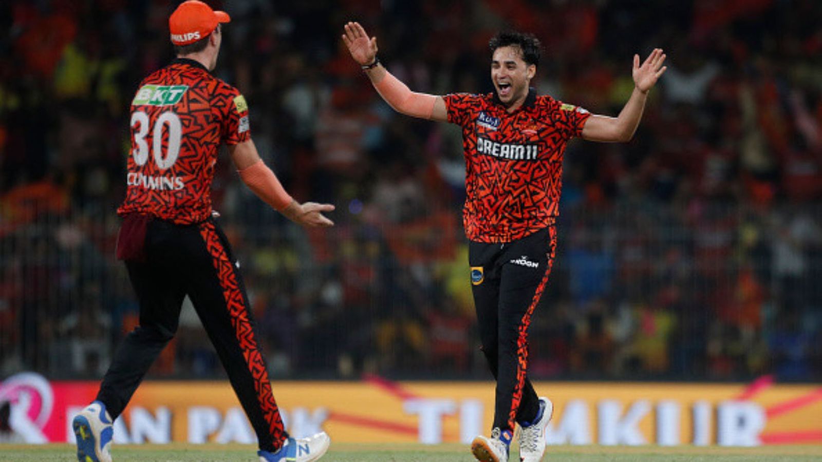 SRH vs RR: सनराइजर्स हैदराबाद ने 5 साल बाद IPL Final में बनाई जगह, राजस्थान रॉयल्स का फिर सपना टूटा, 36 रन से हारे SRH vs RR: सनराइजर्स हैदराबाद ने 5 साल बाद IPL Final में बनाई जगह, राजस्थान रॉयल्स का फिर सपना टूटा, 36 रन से हारे