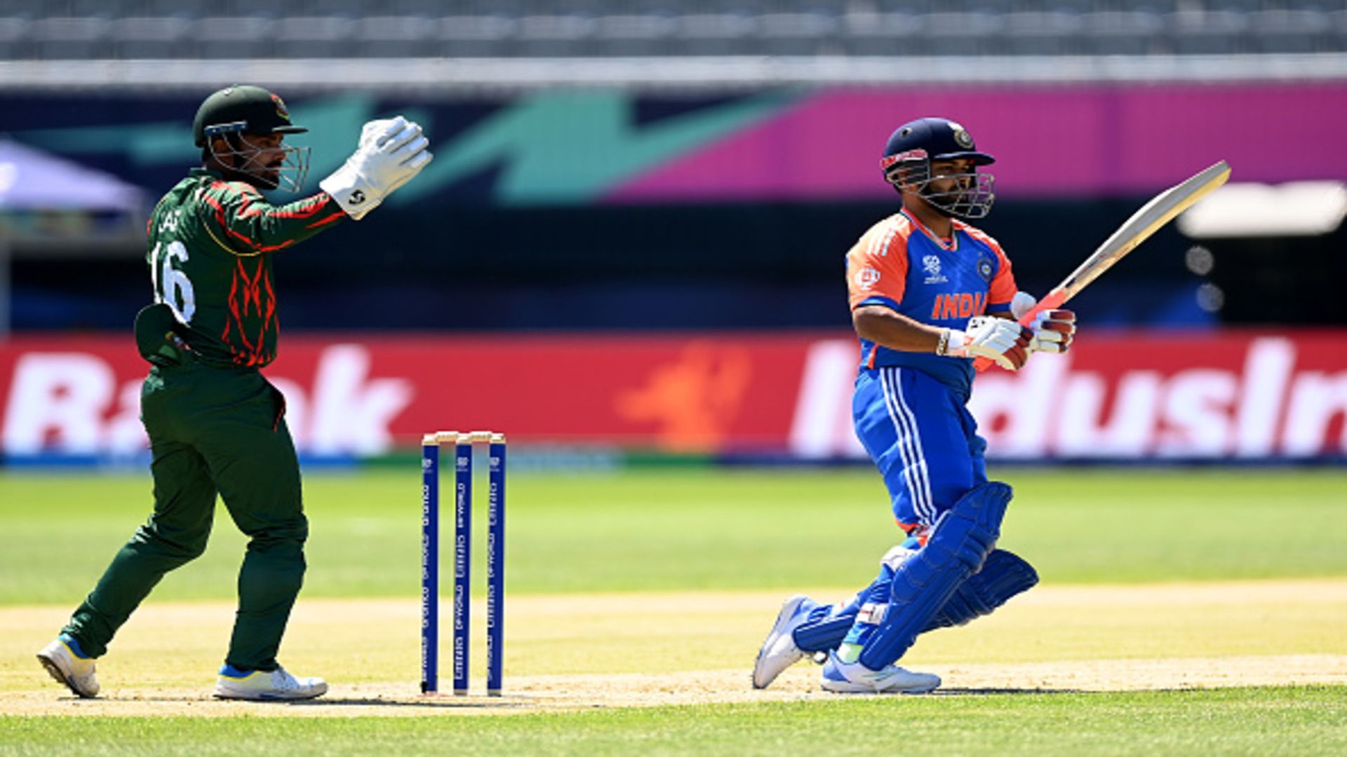 IND vs BAN: ऋषभ पंत ने वॉर्म- अप मुकाबले में शाकिब अल हसन की निकाली हेकड़ी, जड़े तीन धमाकेदार छक्के, VIDEO