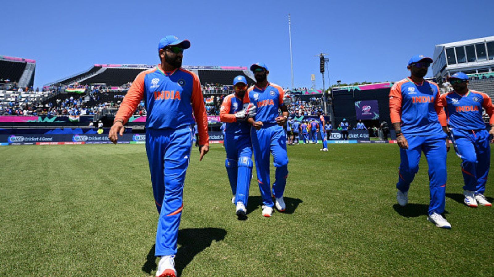 T20 WC, IND vs BAN : बांग्लादेश को हराने के बाद खुश नजर आए टीम इंडिया के कप्तान रोहित शर्मा, ऋषभ पंत को लेकर कहा - मैंने उसे नंबर-3 पर...  T20 WC, IND vs BAN : बांग्लादेश को हराने के बाद खुश नजर आए टीम इंडिया के कप्तान रोहित शर्मा, ऋषभ पंत को लेकर कहा - मैंने उसे नंबर-3 पर...