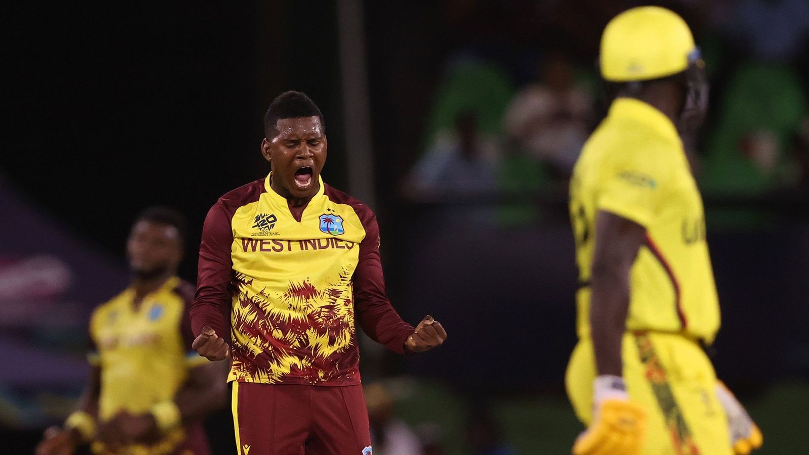 WI vs UGA: 39 रन पर ऑलआउट, युगांडा को T20 World Cup इतिहास के सबसे छोटे स्कोर पर रोक 134 रन से जीता विंडीज WI vs UGA: 39 रन पर ऑलआउट, युगांडा को T20 World Cup इतिहास के सबसे छोटे स्कोर पर रोक 134 रन से जीता विंडीज