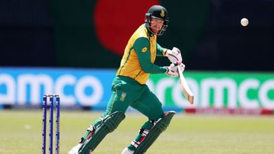 SA vs BAN: हेनरिक क्लासन ने बांग्लादेश को रोमांचक मैच में हराने के बाद क्यों कहा ये दिल के लिए अच्छा नहीं हेनरिक क्लासन साउथ अफ्रीका के लिए अच्छे रंग में खेल रहे हैं.