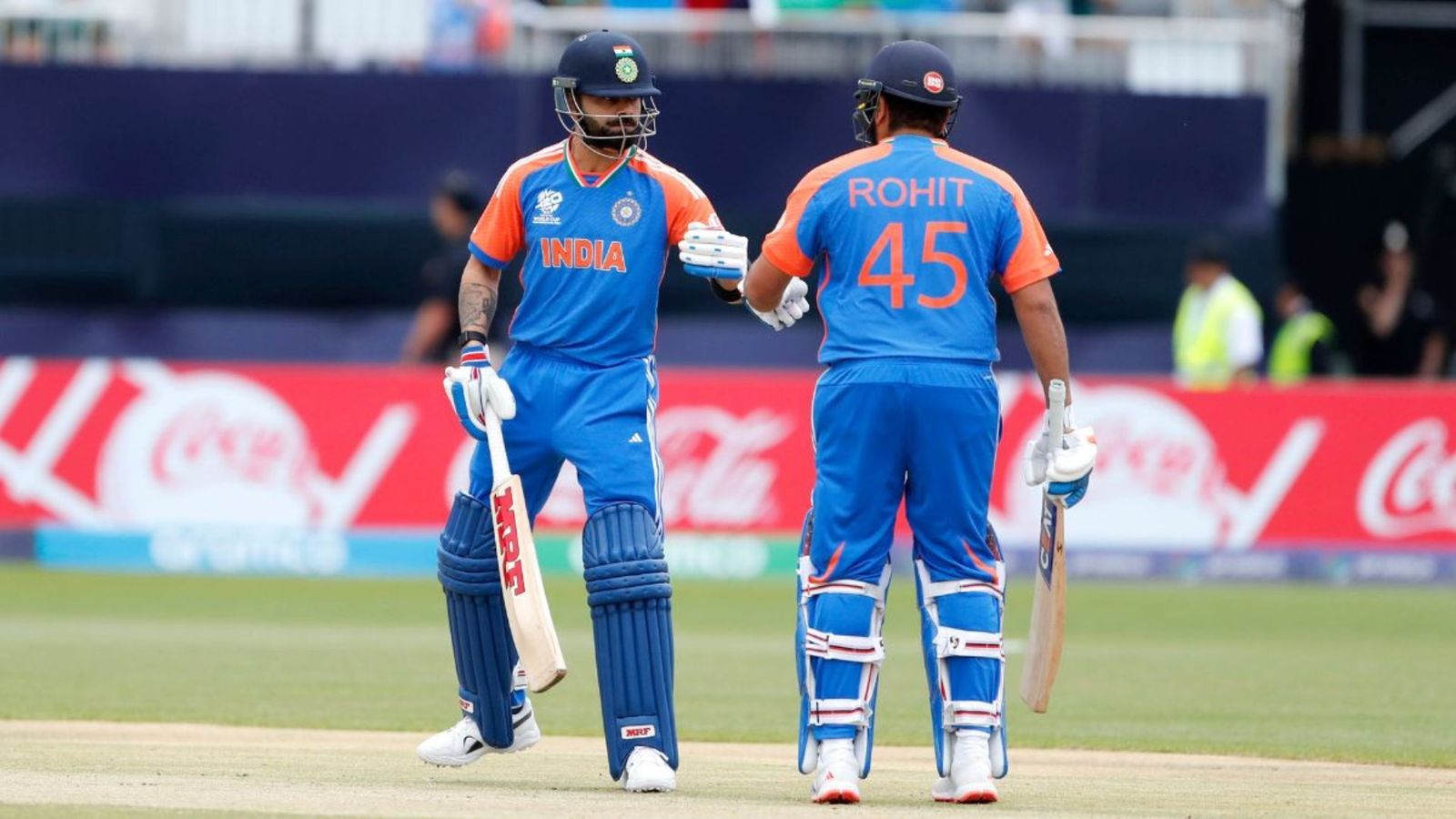 T20 World Cup 2024: विराट कोहली-रोहित शर्मा से छेड़छाड़ की तो बिगड़ा जाएगा सबकुछ, सुपर 8 से पहले दिग्गज ने दी वॉर्निंग T20 World Cup 2024: विराट कोहली-रोहित शर्मा से छेड़छाड़ की तो बिगड़ा जाएगा सबकुछ, सुपर 8 से पहले दिग्गज ने दी वॉर्निंग