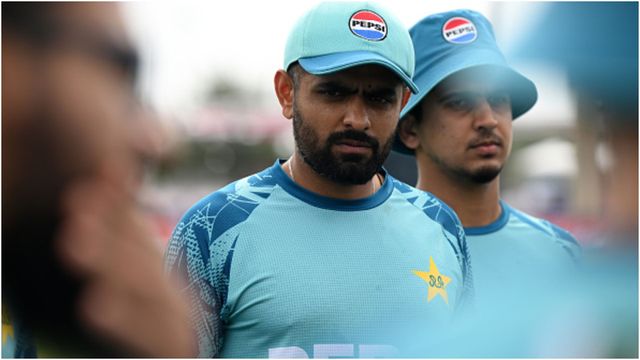 T20 WC 2024: बाबर आजम जीत के बाद बुरी तरह भड़के, कहा- मैं हर बल्लेबाज की जगह जाकर नहीं खेल सकता, अंगुली नहीं उठा रहा लेकिन... टीम को समझाते हुए बाबर आजम