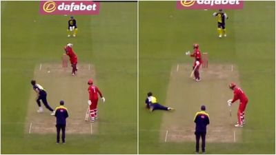 Vitality T20 Blast: क्रिकेट में ऐसा कैच नहीं देखा! अंग्रेज क्रिकेटर ने लिया डरावना कैच, फूट सकता था माथा लेकिन एक हाथ से लपक ली गेंद, VIDEO हर्स्ट की शॉट पर पॉल कफलिन का धांसू कैच