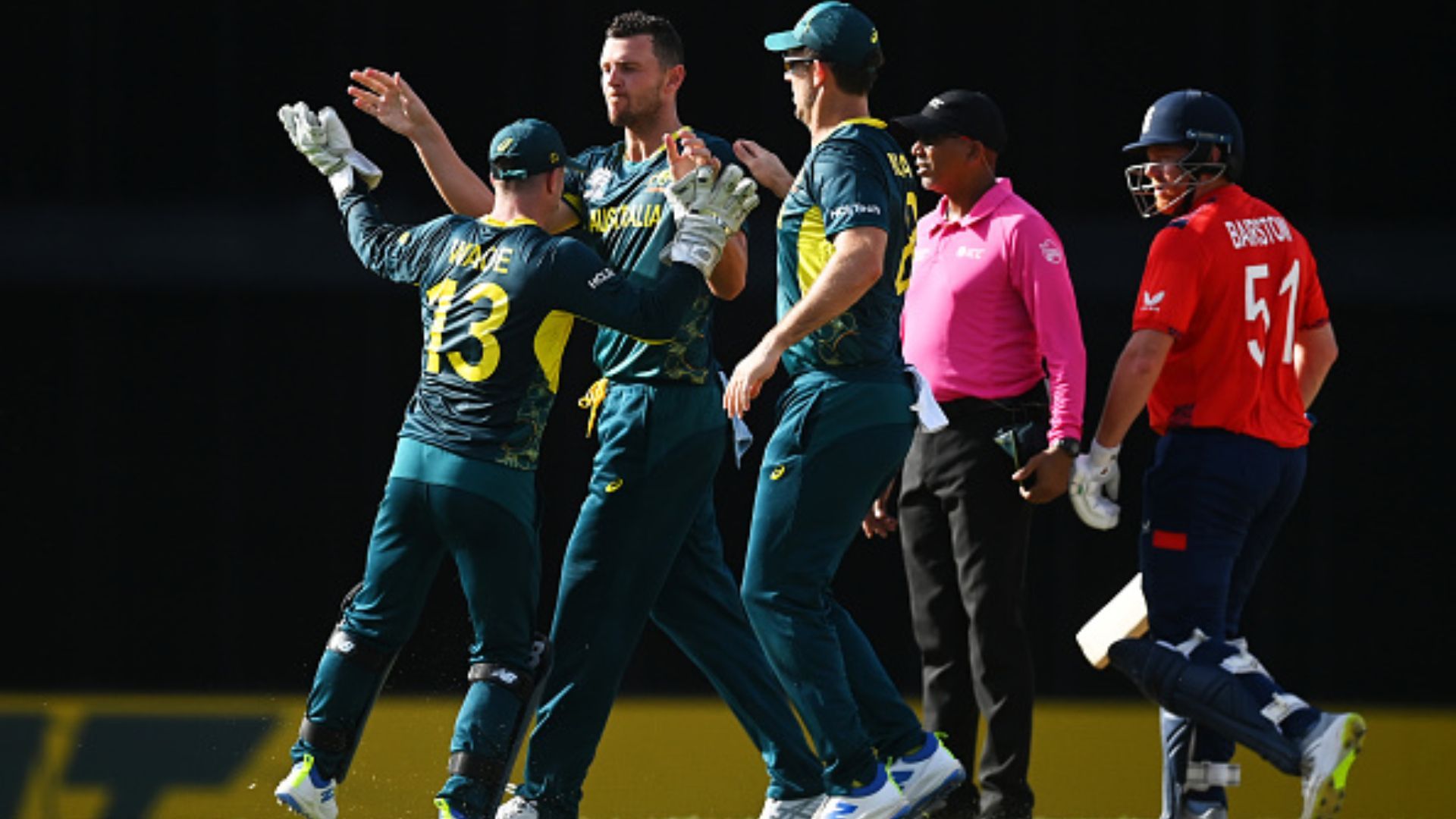 T20 WC 2024: हेजलवुड के बयान के बाद इंग्लैंड के ड्रेसिंग रूम में बच गया था बवाल, मैक्सवेल को आए थे टेस्ट मैसेज,खिलाड़ियों ने शुरू कर दी थी फ्लाइट्स की बुकिंग