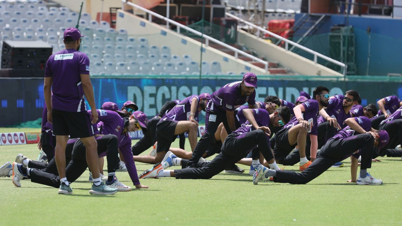 Sher E Punjab T20 Cup 2024 : नंबर-9 पर आने वाले अभिषेक ने तूफानी फिफ्टी ठोक अपनी टीम नाइट्स को जिताई हारी बाजी Sher E Punjab T20 Cup 2024 : नंबर-9 पर आने वाले अभिषेक ने तूफानी फिफ्टी ठोक अपनी टीम नाइट्स को जिताई हारी बाजी