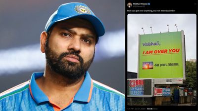 वर्ल्ड कप फाइनल के दर्द से बाहर नहीं आया टीम इंडिया का सलामी बल्लेबाज बीच टूर्नामेंट में कहा - 'आदमी हर चीज से उबर सकता, 19 नवंबर से नहीं' रोहित शर्मा और शिखर धवन का पोस्ट