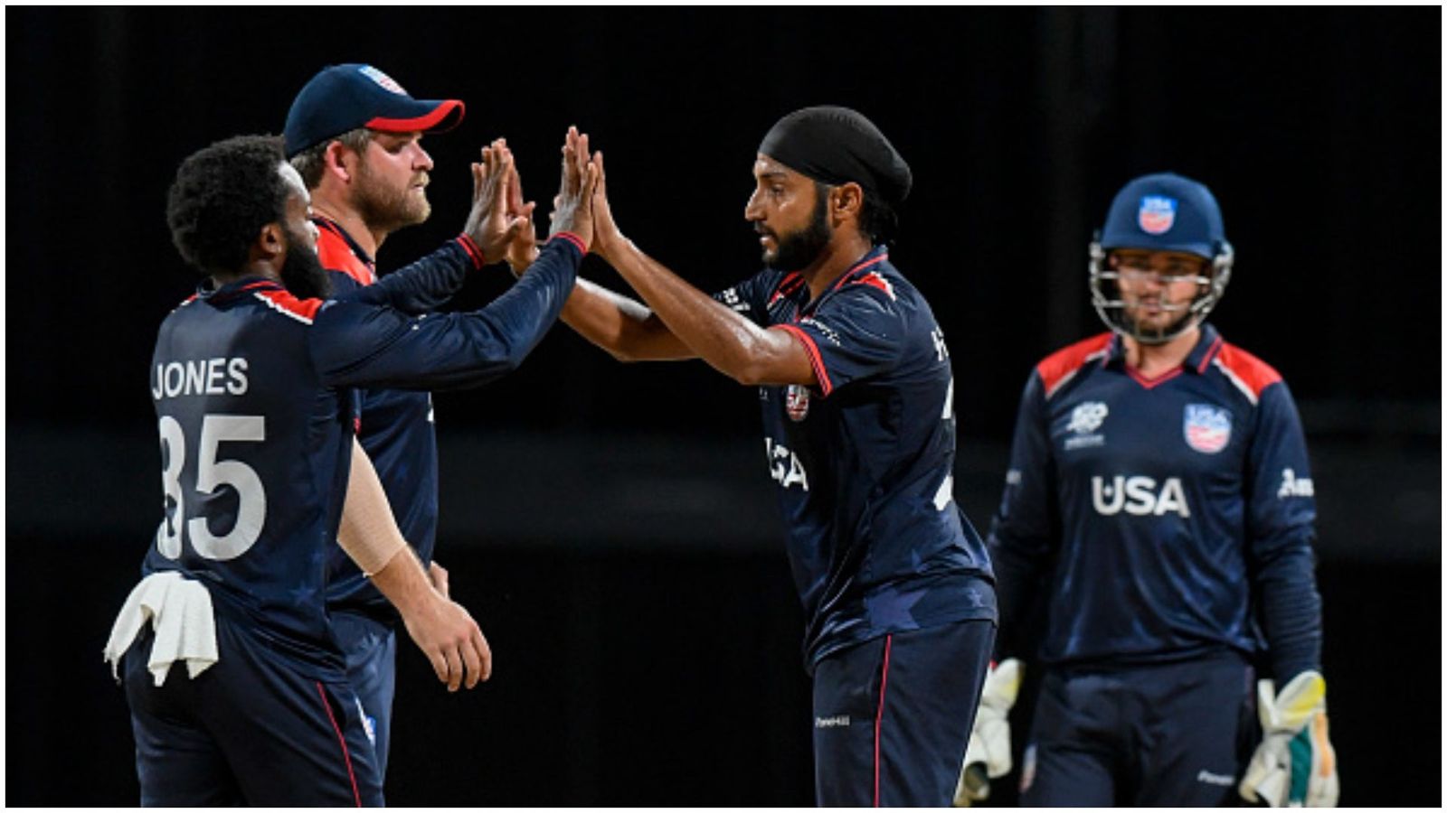 T20 WC 2024: अमेरिका अभी भी कर सकता है सेमीफाइनल के लिए क्वालीफाई, सुपर 8 में हार के बावजूद हो सकता है ये कमाल T20 WC 2024: अमेरिका अभी भी कर सकता है सेमीफाइनल के लिए क्वालीफाई, सुपर 8 में हार के बावजूद हो सकता है ये कमाल