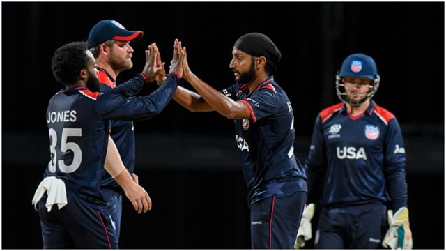 T20 WC 2024: अमेरिका अभी भी कर सकता है सेमीफाइनल के लिए क्वालीफाई, सुपर 8 में हार के बावजूद हो सकता है ये कमाल विकेट लेने के बाद जश्न मनाते अमेरिकी खिलाड़ी