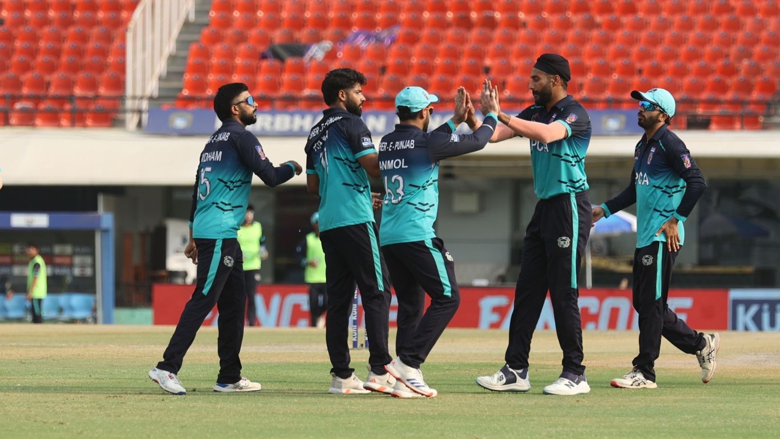 Sher E Punjab T20 Cup 2024 : प्रभसिमरन सिंह के भाई का धमाका, तूफानी पारी और कहर बरपाती गेंदबाजी से टीम को दिलाई शानदार जीत  Sher E Punjab T20 Cup 2024 : प्रभसिमरन सिंह के भाई का धमाका, तूफानी पारी और कहर बरपाती गेंदबाजी से टीम को दिलाई शानदार जीत