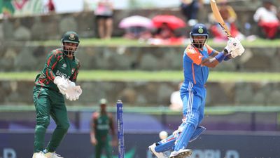 IND vs BAN: हार्दिक पंड्या ने धोनी को पछाड़ कर रचा इतिहास, फिर शिवम दुबे की बैटिंग की खोली पोल, बोले- जब रन बनाने थे तब... हार्दिक पंड्या ने बांग्लादेश के सामने अर्धशतक उड़ाया.