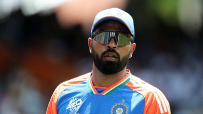 IND vs BAN: हार्दिक पंड्या बांग्लादेश पर जीत के बाद 8 महीने पुराने दर्द को याद कर हुए इमोशनल, कहा- मैं सिर झुकाकर... हार्दिक पंड्या टी20 वर्ल्ड कप 2024 में कमाल का खेल दिखा रहे हैं.