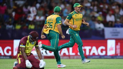 WI vs SA: साउथ अफ्रीका की सेमीफाइनल में एंट्री , तीन विकेट की हार के साथ वेस्टइंडीज T20 World Cup 2024 से बाहर सेमीफाइनल में साउथ अफ्रीका