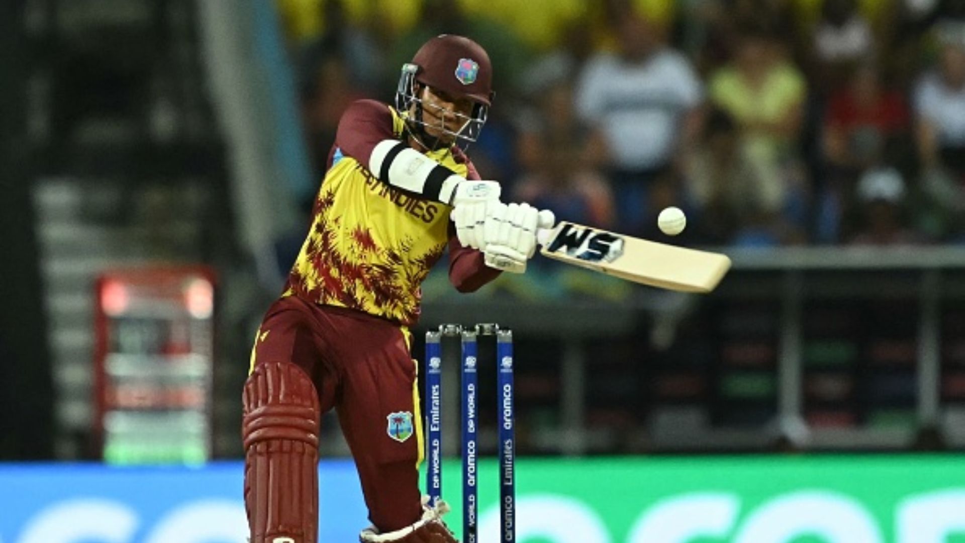 WI vs SA: वेस्ट इंडीज ने धुआंधार बल्लेबाजी से बनाया वर्ल्ड रिकॉर्ड, टी20 वर्ल्ड कप के एक एडिशन में जड़ दिए सबसे ज्यादा छक्के 