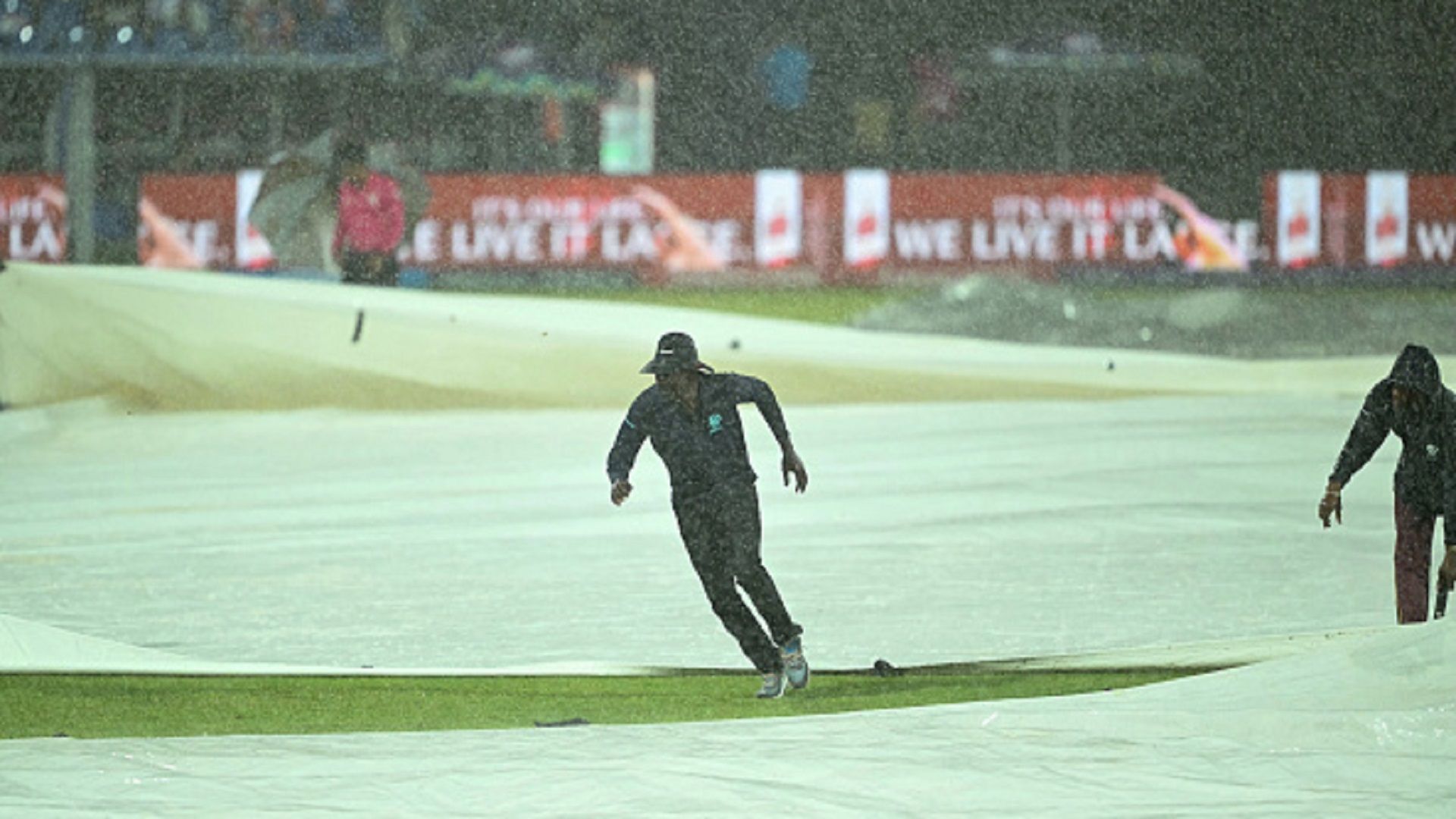 IND vs AUS, T20 World Cup 2024 Match Today Weather Update: सेंट लूसिया में अलर्ट! ऑस्‍ट्रेलिया हो सकता है बाहर, जानें मैच से पहले लेटेस्‍ट वेदर अपडेट