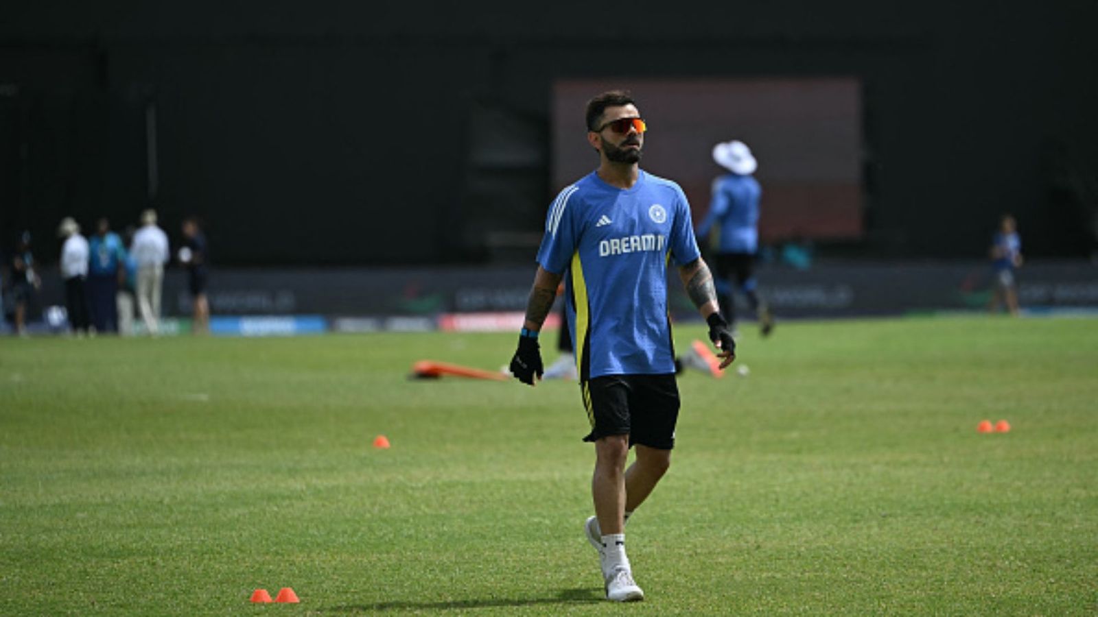 IND vs AUS: 'विराट कोहली के मुंह खून लग चुका है, वो कुछ भी कर सकता है', भारतीय क्रिकेटर का बड़ा बयान, कहा- ऑस्ट्रेलिया की खैर नहीं IND vs AUS: 'विराट कोहली के मुंह खून लग चुका है, वो कुछ भी कर सकता है', भारतीय क्रिकेटर का बड़ा बयान, कहा- ऑस्ट्रेलिया की खैर नहीं