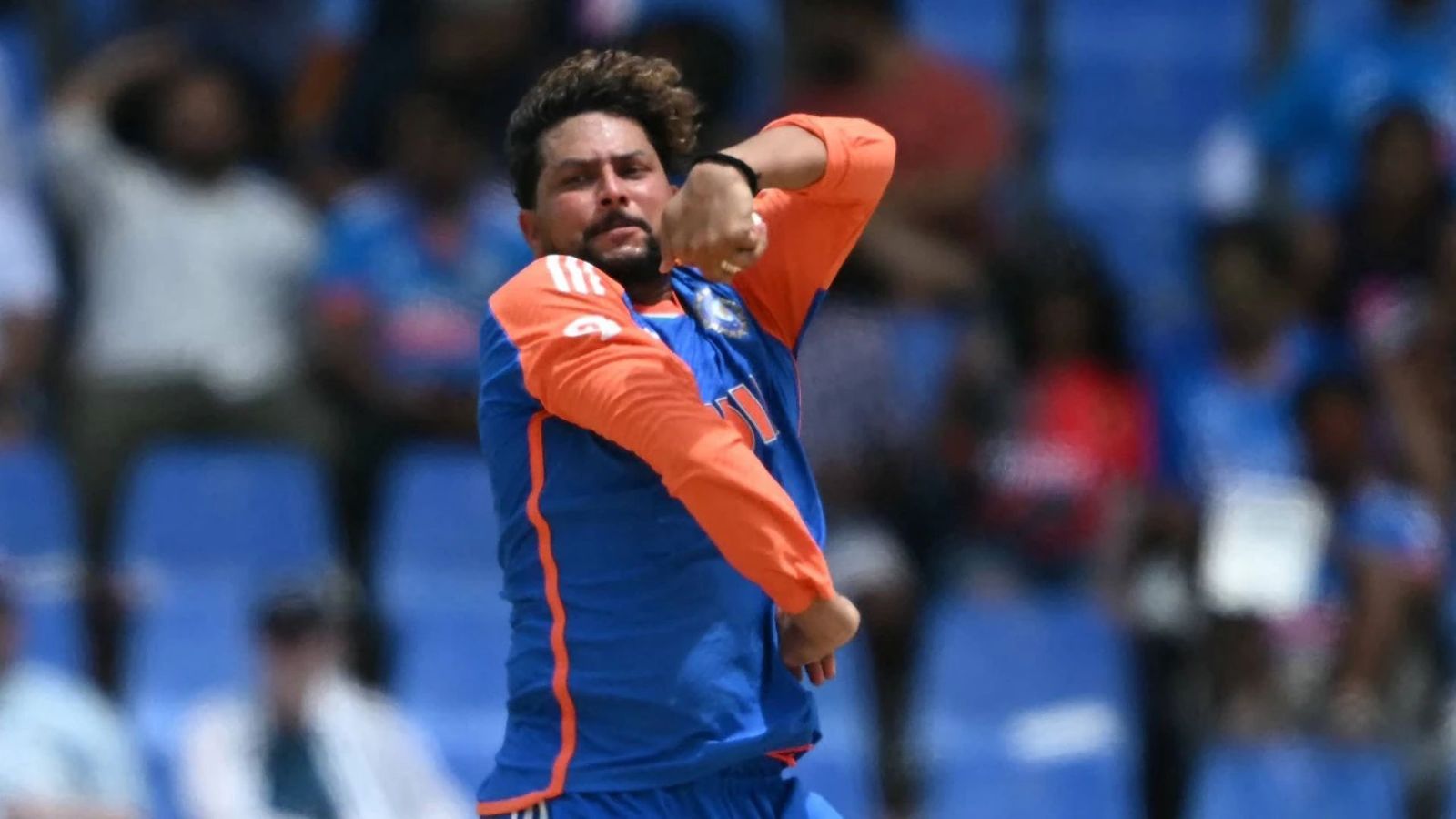 IND vs ENG: कुलदीप यादव विकेट लेने के बाद सेलिब्रेट क्यों नहीं कर रहे, सेमीफाइनल से पहले स्टार स्पिनर से बताई वजह IND vs ENG: कुलदीप यादव विकेट लेने के बाद सेलिब्रेट क्यों नहीं कर रहे, सेमीफाइनल से पहले स्टार स्पिनर से बताई वजह