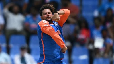 IND vs ENG: कुलदीप यादव विकेट लेने के बाद सेलिब्रेट क्यों नहीं कर रहे, सेमीफाइनल से पहले स्टार स्पिनर से बताई वजह टीम इंडिया के गेंदबाज कुलदीप यादव