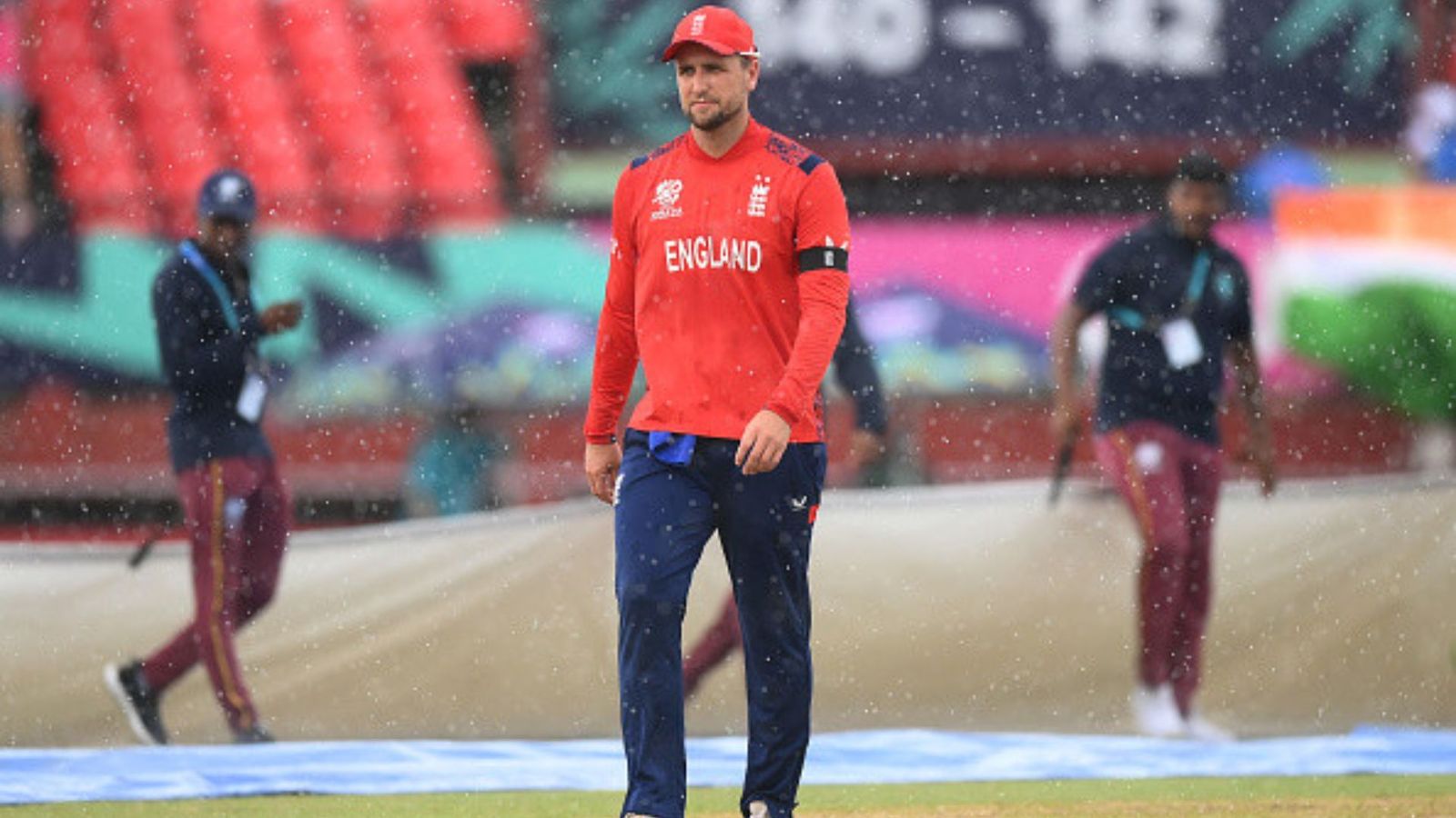 IND vs ENG: लियम लिविंगस्टन भारत के खिलाफ काली पट्टी बांधकर उतरे, सामने आई बड़ी वजह IND vs ENG: लियम लिविंगस्टन भारत के खिलाफ काली पट्टी बांधकर उतरे, सामने आई बड़ी वजह