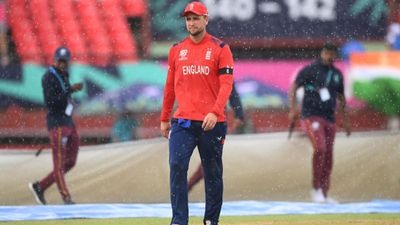 IND vs ENG: लियम लिविंगस्टन भारत के खिलाफ काली पट्टी बांधकर उतरे, सामने आई बड़ी वजह लियम लिविंगस्टन काली पट्टी बांधे हुए.