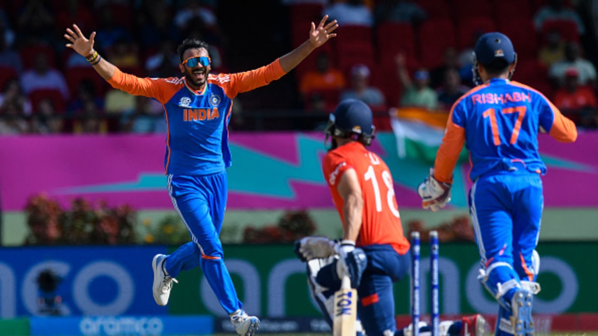 IND vs ENG: 12 साल बाद T20WC में इंग्लैंड के बल्लेबाज को आउट करने वाले पहले भारतीय गेंदबाज बने अक्षर पटेल, आखिरी बार इस पेसर ने किया था कमाल