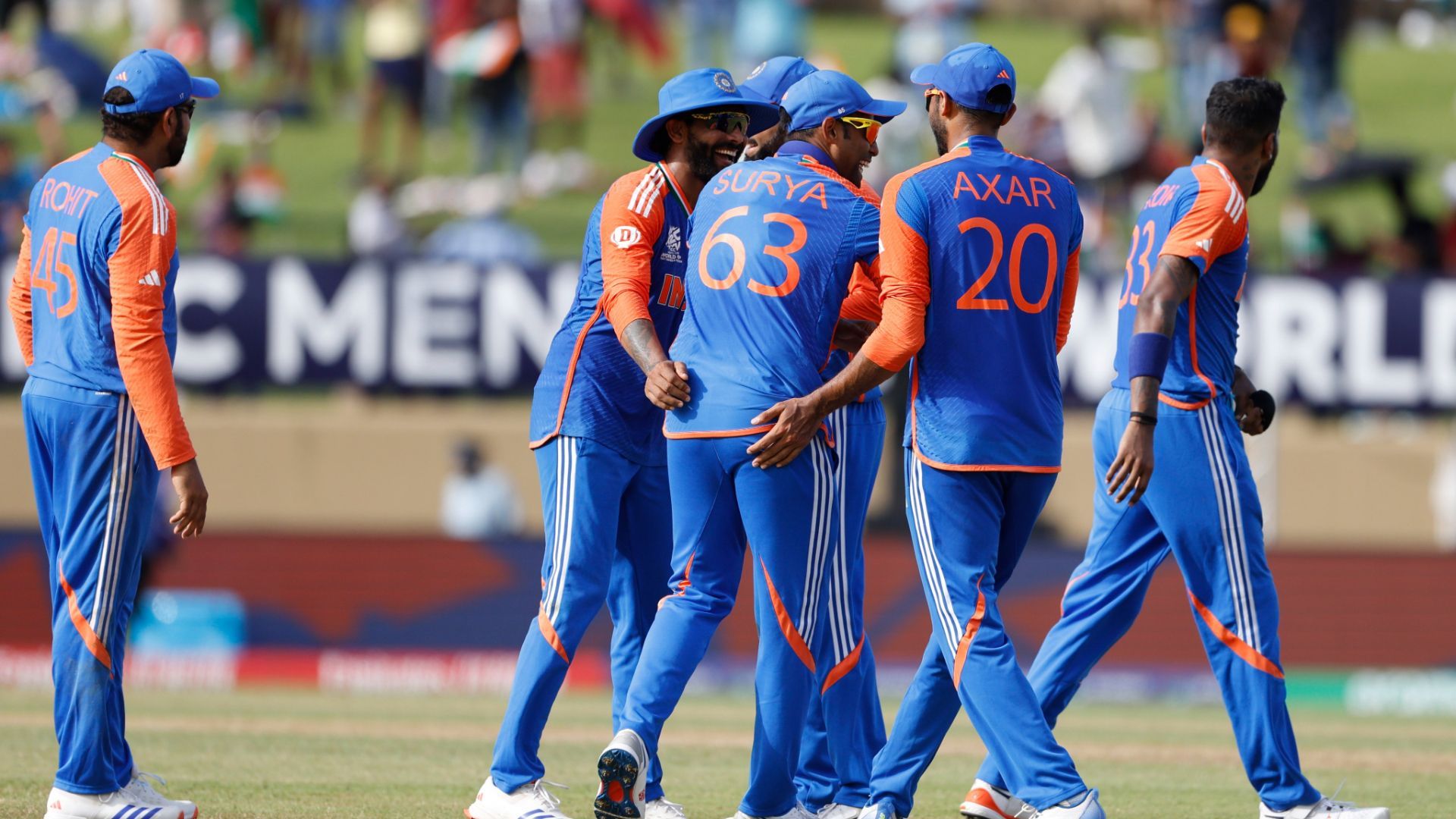 IND vs ENG: दो बार के आईसीसी ट्रॉफी विजेता ने इस सुपरस्टार को दिया बेस्ट फील्डर मेडल, बोले- मुझे बुलाकर लेवल नीचे कर दिया, देखिए Video