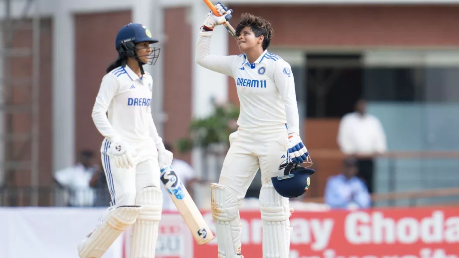 IND W vs SA W : शेफाली के दोहरे और मांधना के शतक से भारत ने लगाया रनों का अंबार, महिला टेस्ट क्रिकेट में पहली बार हुआ ऐसा 