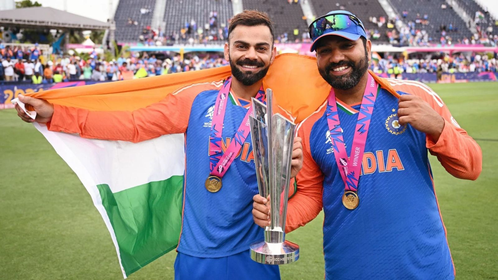 टीम इंडिया के चैंपियन बनने पर रोहित शर्मा की मां ने शेयर की विराट कोहली-हिटमैन की फोटो, जानें इस जोड़ी के लिए क्या कहा? टीम इंडिया के चैंपियन बनने पर रोहित शर्मा की मां ने शेयर की विराट कोहली-हिटमैन की फोटो, जानें इस जोड़ी के लिए क्या कहा?