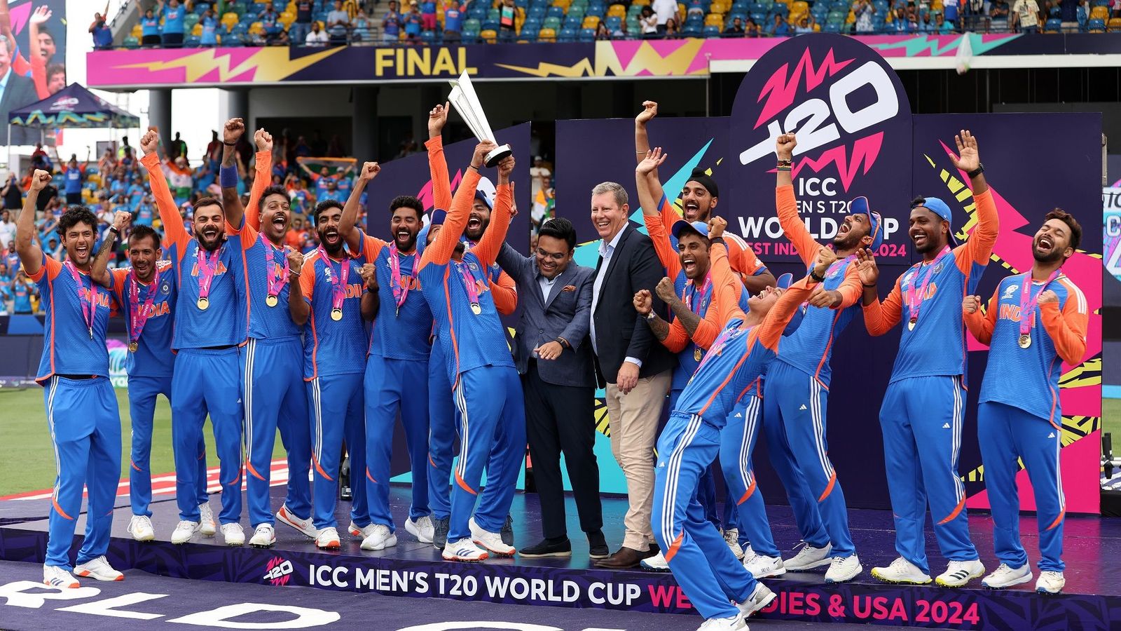 टीम इंडिया के भारत लौटने पर सबसे बड़ी अपडेट, 16 घंटे के सफर के बाद इस समय सीधे दिल्ली पहुंचेंगे वर्ल्ड चैंपियन, Video टीम इंडिया के भारत लौटने पर सबसे बड़ी अपडेट, 16 घंटे के सफर के बाद इस समय सीधे दिल्ली पहुंचेंगे वर्ल्ड चैंपियन, Video