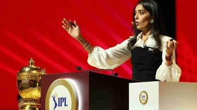 IPL 2025 Retentions, Purse: आईपीएल टीमें मांग रही 7-8 रिटेंशन, राइट टू मैच की होगी वापसी! पर्स में 20 फीसदी इजाफा संभव आईपीएल 2025 ऑक्शन दिसंबर में हो सकता है.