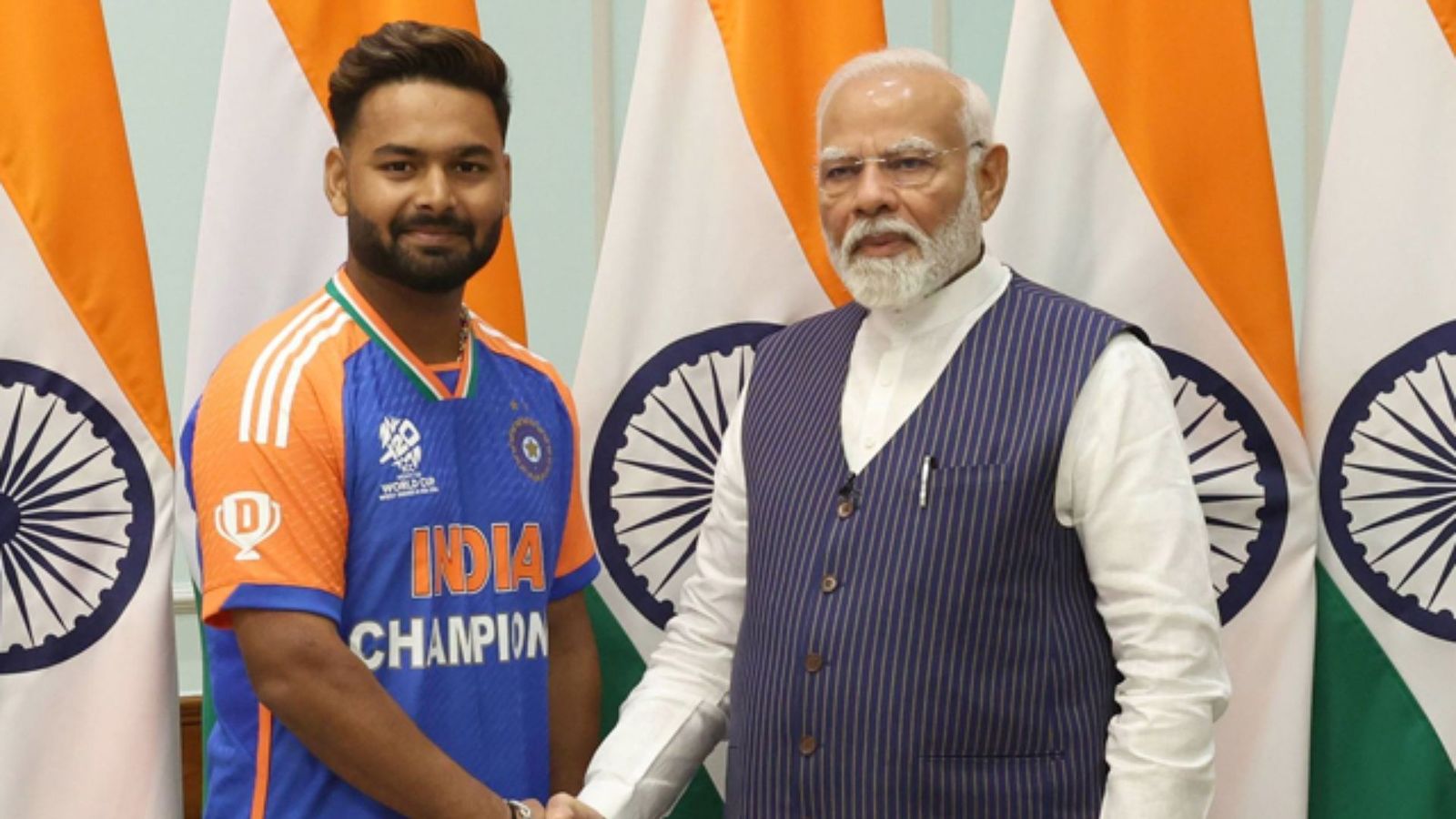 पीएम नरेंद्र मोदी से बातचीत में ऋषभ पंत का बड़ा खुलासा, कहा- 'मुझे आज भी याद है आपने मेरी मां...' पीएम नरेंद्र मोदी से बातचीत में ऋषभ पंत का बड़ा खुलासा, कहा- 'मुझे आज भी याद है आपने मेरी मां...'