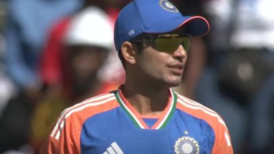 IND vs ZIM: टीम इंडिया के साथ हो गई बड़ी गड़बड़, युवा खिलाड़ियों को अब जिम्बाब्वे दौरे पर किसी तरह चलाना होगा काम टीम इंडिया के कप्तान शुभमन गिल