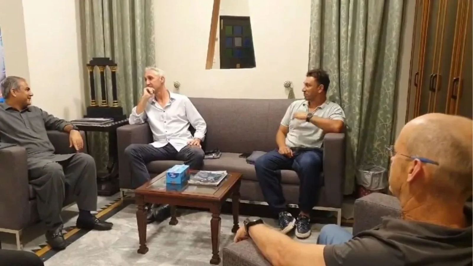 पाकिस्तानी टीम की किस्मत बदलने को गैरी कर्स्टन-जेसन गिलेस्पी को खुली छूट! PCB चेयरमैन का फरमान- कोई ढील मत देना पाकिस्तानी टीम की किस्मत बदलने को गैरी कर्स्टन-जेसन गिलेस्पी को खुली छूट! PCB चेयरमैन का फरमान- कोई ढील मत देना