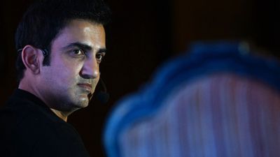 गौतम गंभीर को अमिताभ बच्चन के पिता की कविता ने बनाया कोच, जब सोच रहे थे राजनीति और क्रिकेट में से किसे चुनें तब... एक कार्यक्रम के दौरान गौतम गंभीर