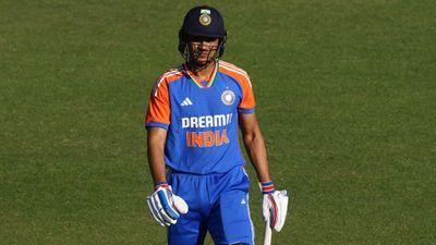 IND vs ZIM : विराट कोहली को पछाड़ शुभमन गिल ने बनाया नया कीर्तिमान, जिम्बाब्वे के सामने तीसरे T20I में किया ऐसा IND vs ZIM मैच के दौरान शुभमन गिल